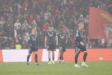 Ni el doblete de Mbappé pudo salvar al Madrid: el francés sostuvo la esperanza hasta el final, pero el equipo blanco acabó cayendo 3–2, dejando una sensación amarga 