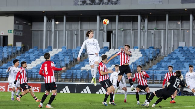 El Castilla se impone al Bilbao Athletic con un gol ilegal en el 92′ de Palacios