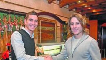 <b>ILUSIONADA. </b>Erice estuvo ayer en El Faro junto con Rubiato.