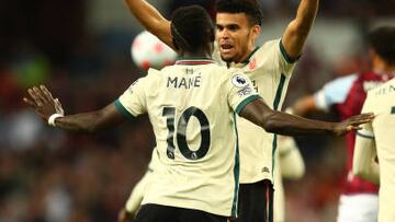 BIRMINGHAM, ENGLAND - MAY 10: Sadio Mane of Liverpool celebrates scoring his side's second goal with team-mate Luis Diaz during the Premier League match between Aston Villa and Liverpool at Villa Park on May 10, 2022 in Birmingham, England. (Photo by Chris Brunskill/Fantasista/Getty Images)