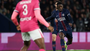 Paris Saint-Germain's French forward #10 Ousmane Dembele kicks the ball during the French L1 football match between Paris Saint-Germain (PSG) and Toulouse FC at the Parc des Princes stadium in Paris on April 3, 2026. (Photo by Anne-Christine POUJOULAT / AFP)