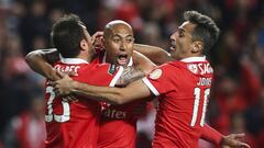 Raúl Jiménez se queda en la banca en la goleada del Benfica