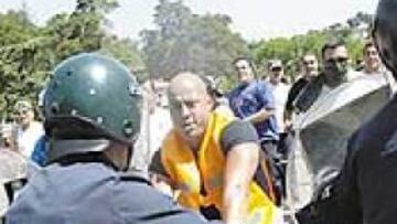 <b>INSEGURIDAD</B>. Portugal ha realizado varios simulacros, como el de la imagen, pero la mayoría de los portugueses no se fían.