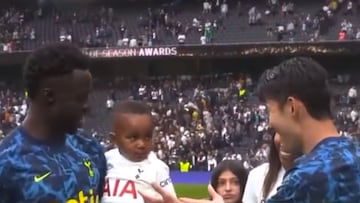 Son y su ternura con el hijo de Davinson