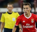 Grimaldo, un tapado para el lateral izquierdo del Barça