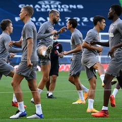 Ambiente distendido en el entrenamiento del Atlético