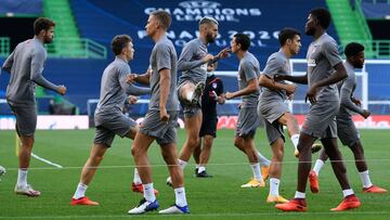 Ambiente distendido en el entrenamiento del Atlético