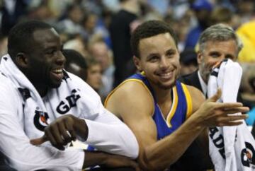 Draymond Green y Stephen Curry.