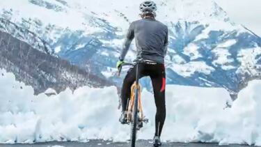 Ni frío ni dolor: las mallas para hombre básicas para hacer ciclismo