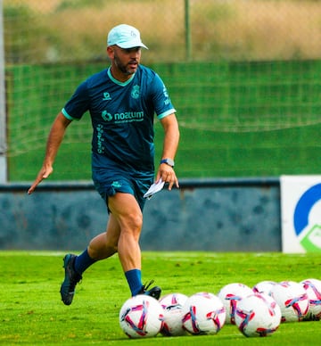 José Alberto ha pedido un paso al frente de sus jugadores contra el Eibar.