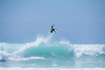 Tricampeón del mundo de surf.