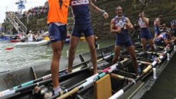 BANDERA DE LA CONCHA 2014 de traineras los chicos de URDAIBAI ganan la bandera masculina