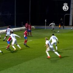 Sergio Arribas bends it like Beckham from the Castilla wing