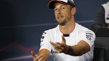 Jenson Button, en la rueda de prensa organizada por la FIA