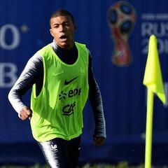 Mbappé confirma que está bien tras un golpe en el entrenamiento