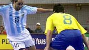 <b>'O JOGO BONITO'.</B> Brasil no tuvo excesivos problemas para derrotar a Argentina, en el clásico suramericano por el tercer puesto del Mundial.