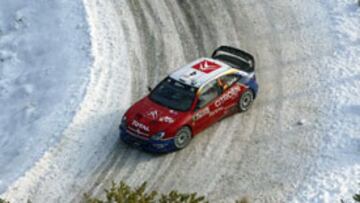 <b>MALA SUERTE</b>. El piloto madrileño tuvo que abandonar tras deslizarse por una placa de hielo.