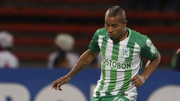 Macnelly Torres durante el partido entre Nacional y Bol&iacute;var por Copa Libertadores