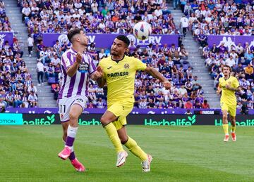 El Villarreal B soñó por momentos con la salvación, tras colocarse 1-2 en el 86’, ante el Valladolid. El destino, a la postre, fue cruel para los amarillos que acabaron sucumbiendo y cayendo a Primera RFEF. Tasende fue de los que más creyó, anotando un tanto tras recuperación; y dando otro.