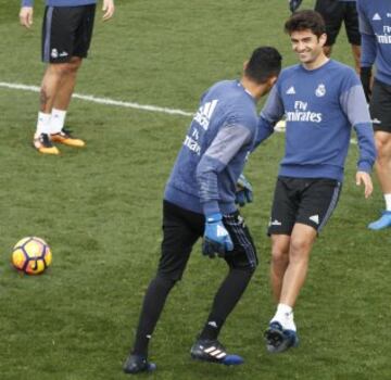 Los futbolistas del equipo blanco afrontan el choque ante Las Palmas con el ánimo alto.