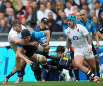 Italia-Inglaterra. Carlo Canna y Chris Robshaw.