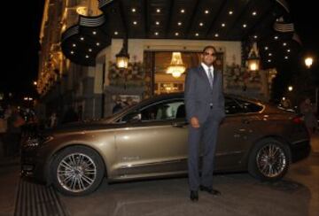 Llegada de Javier Sotomayor a los Premios AS 2015