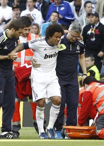 Marcelo se retira lesionado.