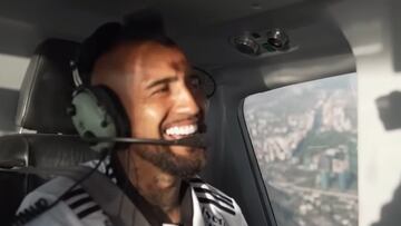 Vidal estalló de la risa en su vuelo en helicóptero: “No se ve el estadio de la U”