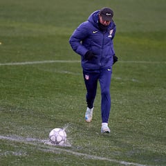 Alemany, de vuelta, bajo el diluvio