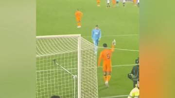 Esto pasó por alto: el gesto de Bellingham con Dimitrievski cuando expulsan a Vinicius