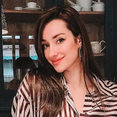 Adara Molinero se desnuda en redes y le llueven las críticas por el photoshop