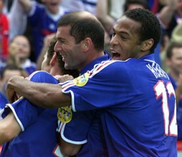 Henry and Zidane were part of the Les Bleus squads that won the 1998 World Cup and the 2000 European Championship.