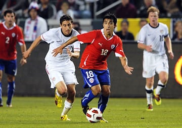 Edson Puch jugaba por Universidad de Chile en ese entonces y ahora defenderá a Católica en 2019.