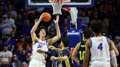 Olivier Rioux debuta como jugador más alto de siempre en la NCAA