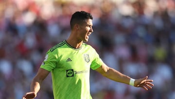 BRENTFORD, ENGLAND - AUGUST 13: Cristiano Ronaldo of Manchester United during the Premier League match between Brentford FC and Manchester United at Brentford Community Stadium on August 13, 2022 in Brentford, England. (Photo by Catherine Ivill/Getty Images)