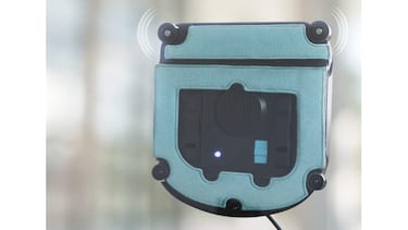 El robot limpiacristales y azulejos de Cecotec que llega a todos los bordes y esquinas