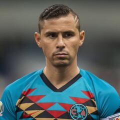 Paul Aguilar prefiere dejar de jugar a vestir la playera de Chivas