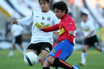 'Chiky' se formó en Unión Española y debutó el 2006. Desde el 2012 juega en la UC.