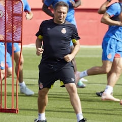 Eusebio: "Fuera nervios, fuera impresiones y a jugar a fútbol"