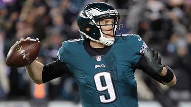 En su segunda etapa como un integrante de los Eagles, Foles encaminó al equipo a su primer campeonato con solamente 57 pases completos para 537 yardas, cinco touchdowns y dos intercepciones.
