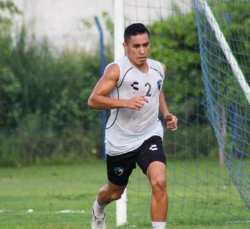 César Enrique Bernal Ávila, defensa del Tampico Madero de la división de Ascenso MX, fue el primer futbolista con coronavirus en México. 