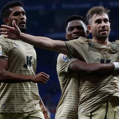 Aprobados y suspensos del Almería: un superlativo Embarba deja a su equipo en Primera