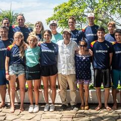España empieza con muy buen pie el Mundial junior de surf