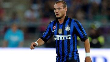 Repasamos la trayectoria y el presente del habilidoso mediocampista europeo, quien tuviera días gloriosos con el Inter de Milan y la Selección de Holanda.