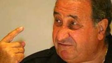 <b>ÚLTIMOS DÍAS.</B> Jesús Gil apura sus últimos momentos coomo presidente del Atlético.