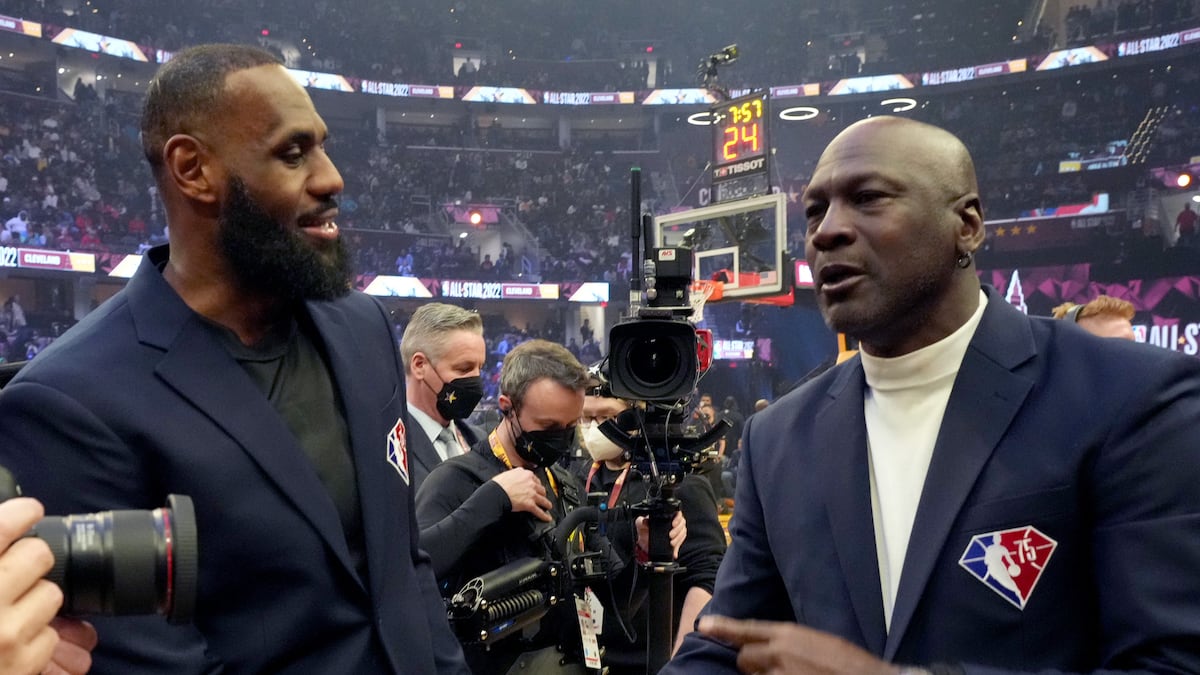 This is Michael Jordan’s NBA salary in 2025 adjusted for inflation: how ...