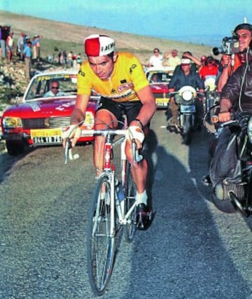 Eddy Merckx. El Ganador de cinco Tourde Francia, cinco Giros de Italia y una Vuelta España, anunciaba su retirada con dolor: La bicicleta ha sido mi vida.