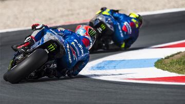 Rins y Mir durante los entrenamientos del GP de los Países Bajos
