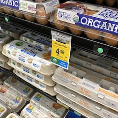 El motivo por el que ya casi no se venden huevos blancos en los supermercados