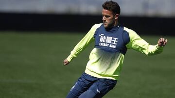 Quini entrenando con el Granada.